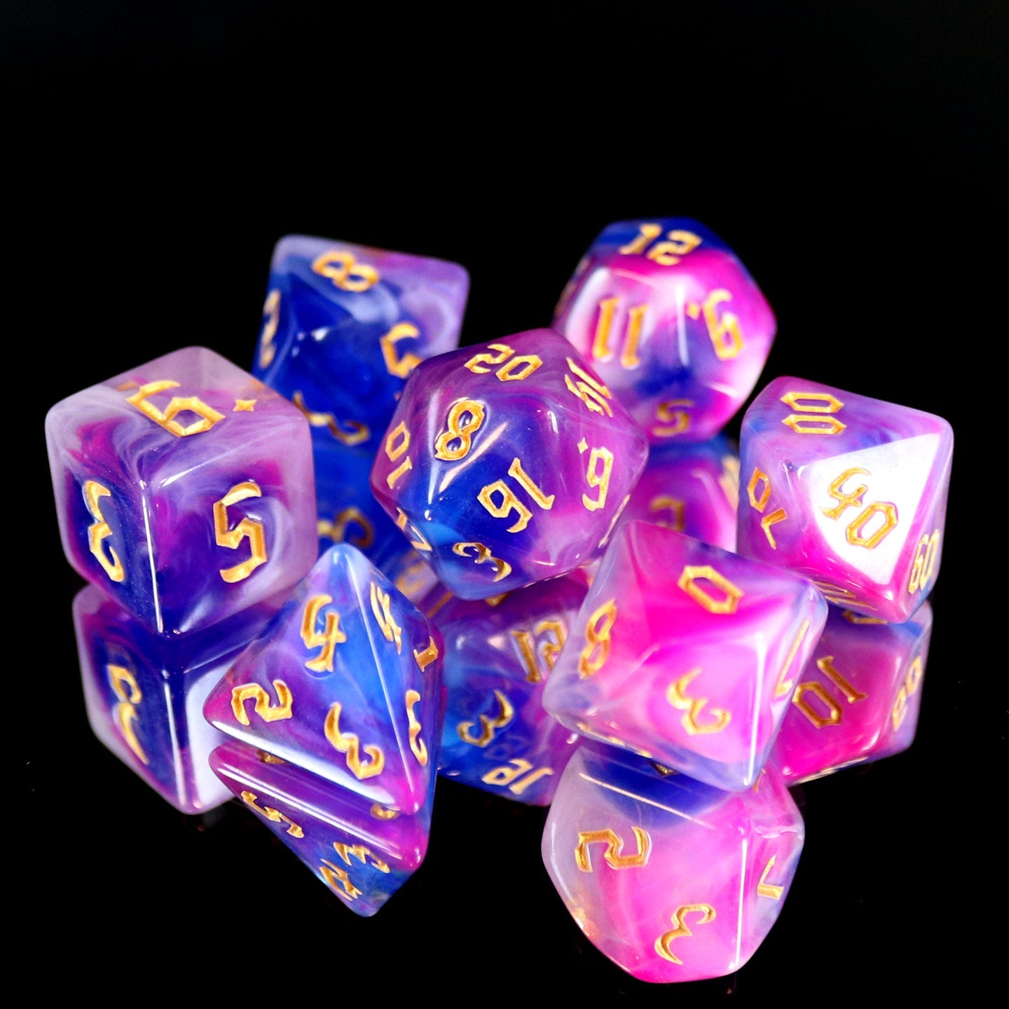 Die Hard Dice 7 Piece RPG Set - Rose Gold Die Hard Dice 7 Piece RPG Set - Rose Gold