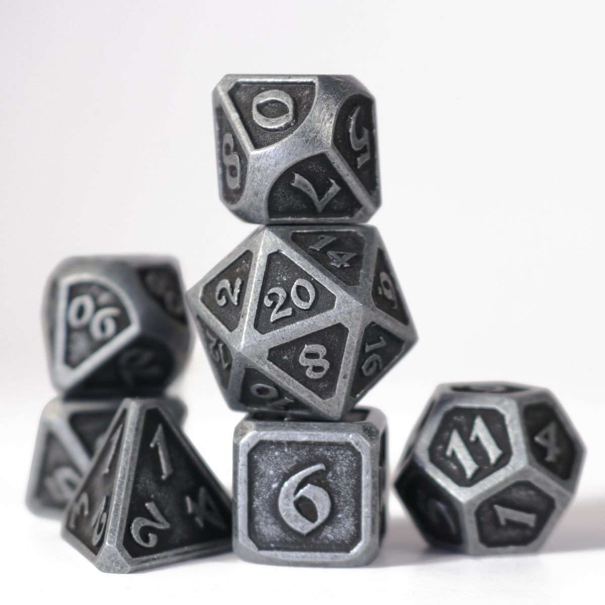 7-teiliges RPG-Set – Mythica Dark Iron